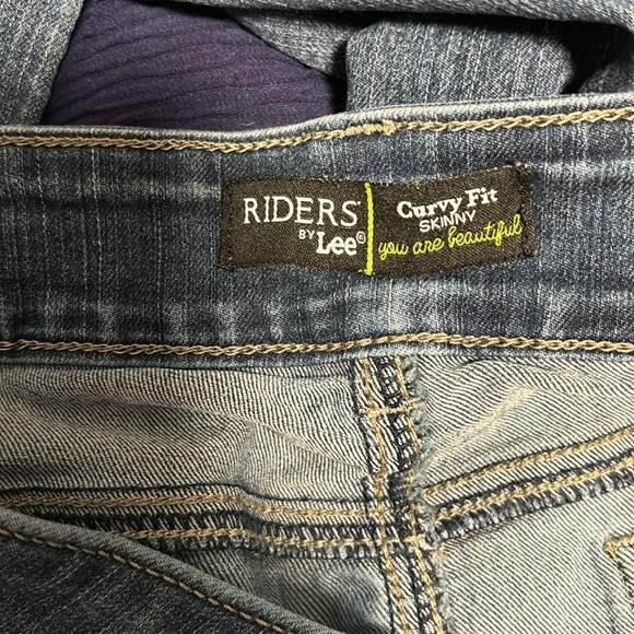 Lee Riders Curvy Fit Jeans - Picture 4 of 5